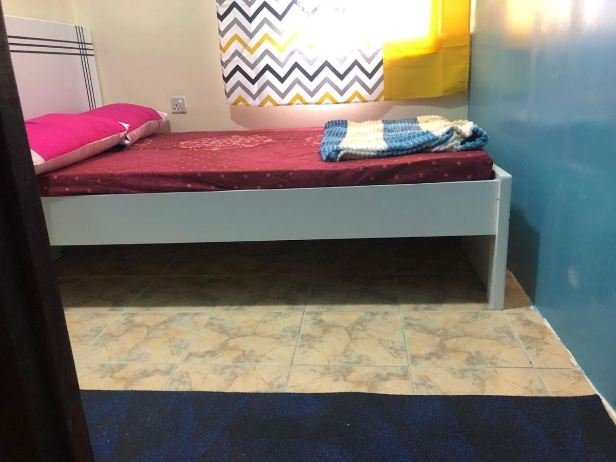 Appartement Moon Backpackers , Al Rigga , Partition For Couples And For Singles à Dubaï Extérieur photo
