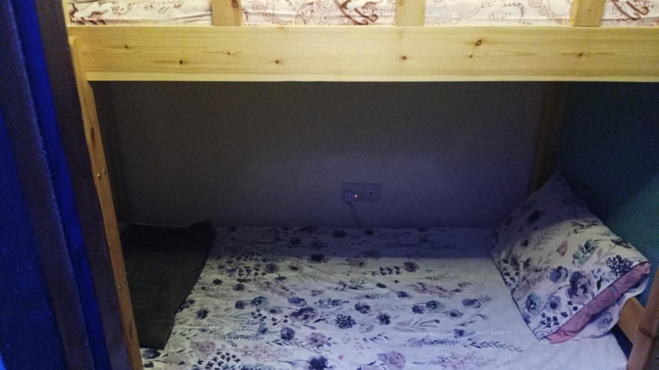 Appartement Moon Backpackers , Al Rigga , Partition For Couples And For Singles à Dubaï Extérieur photo