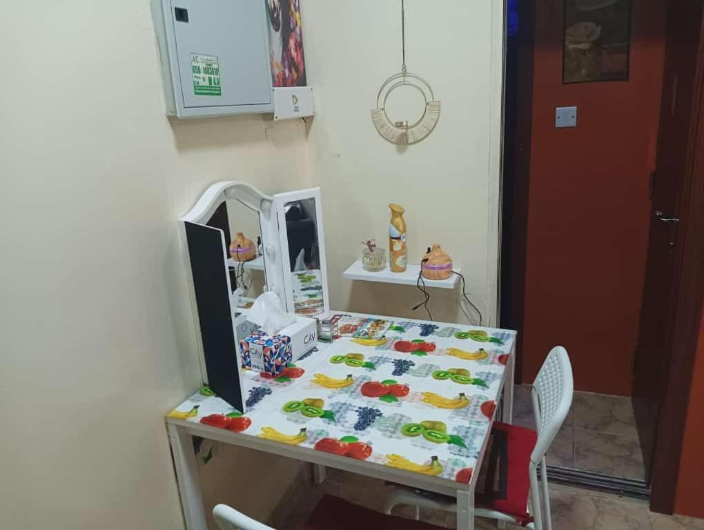 Appartement Moon Backpackers , Al Rigga , Partition For Couples And For Singles à Dubaï Extérieur photo